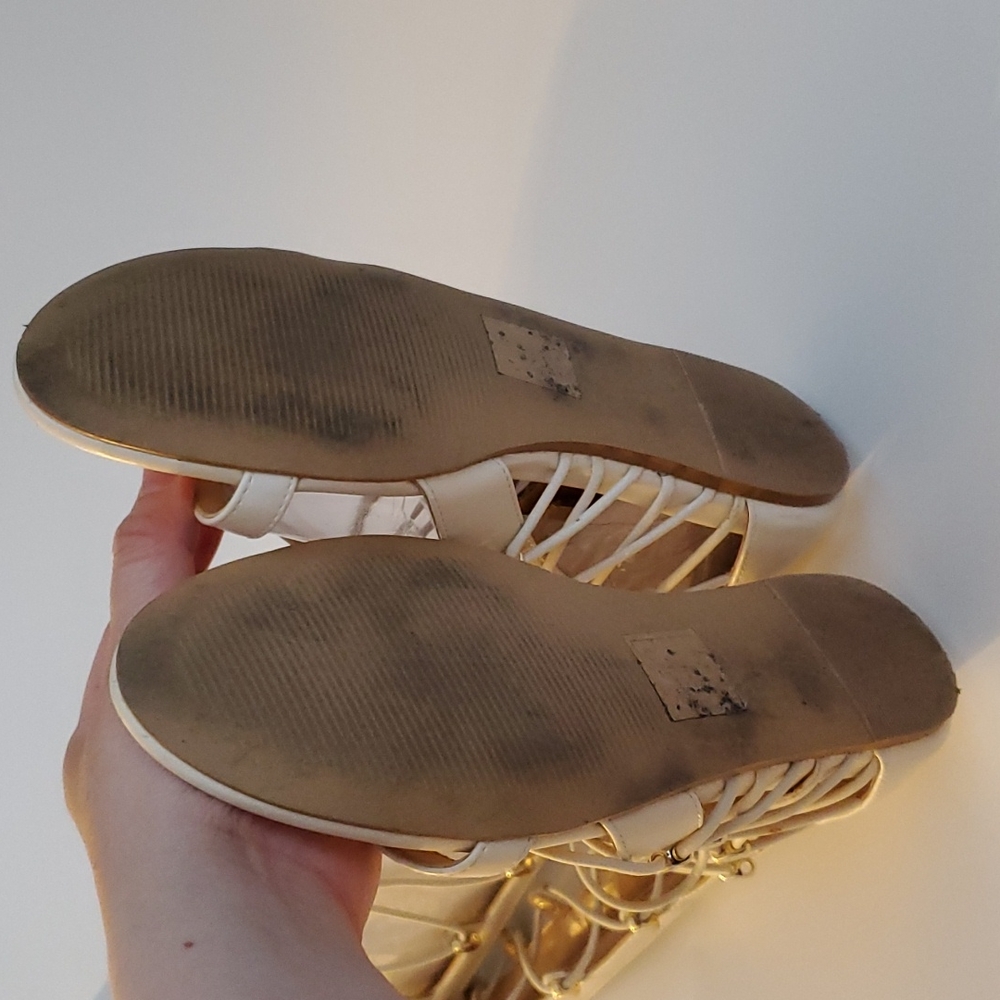 🤍 SOLD 🤍 Gladiator Sandals White and Gold, US 6 - Picture 5 of 8